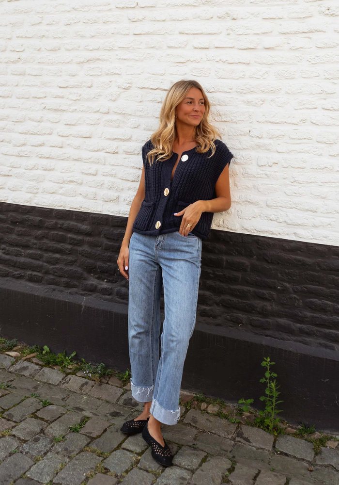 FENJA™ | LE GILET EN TRICOT CHIC POUR SUPERPOSITION