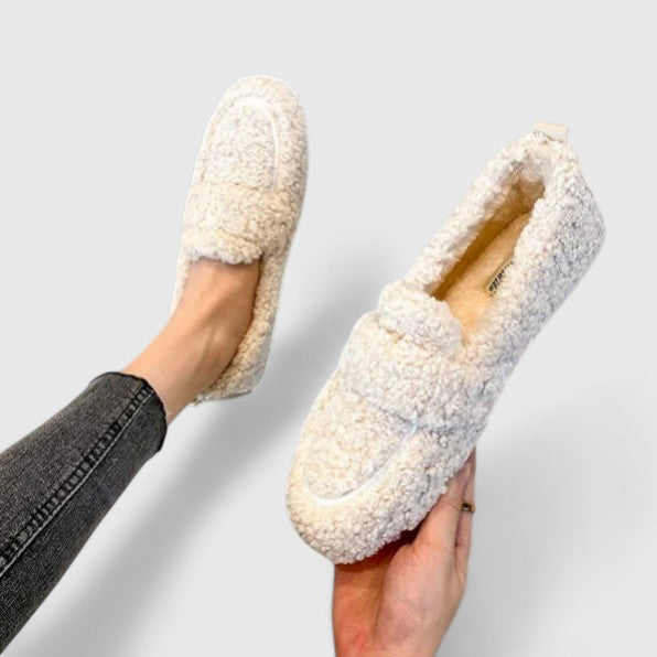 Solenne™ | Chaussons chauds au design élégant
