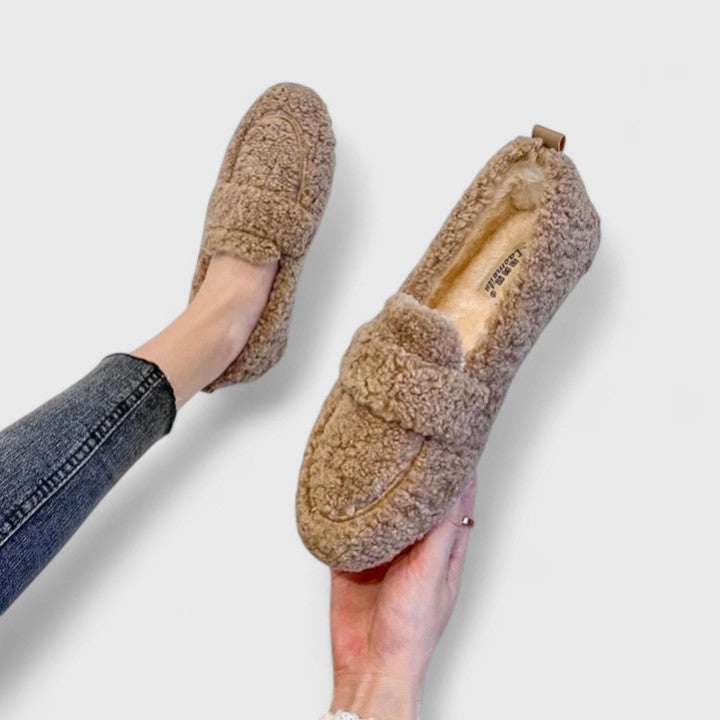 Solenne™  | Chaussons chauds au design élégant