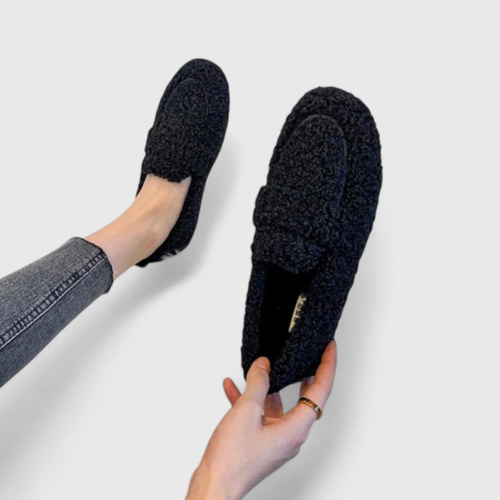 Solenne™  | Chaussons chauds au design élégant