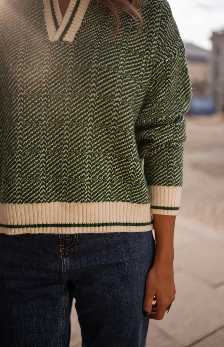 EMILIA™ | PULL À COL V VERT
