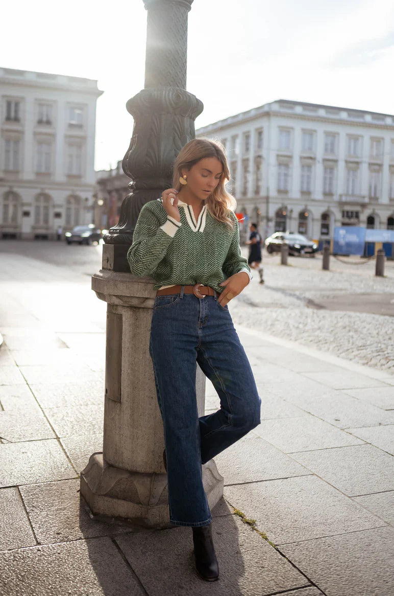 EMILIA™ | PULL À COL V VERT